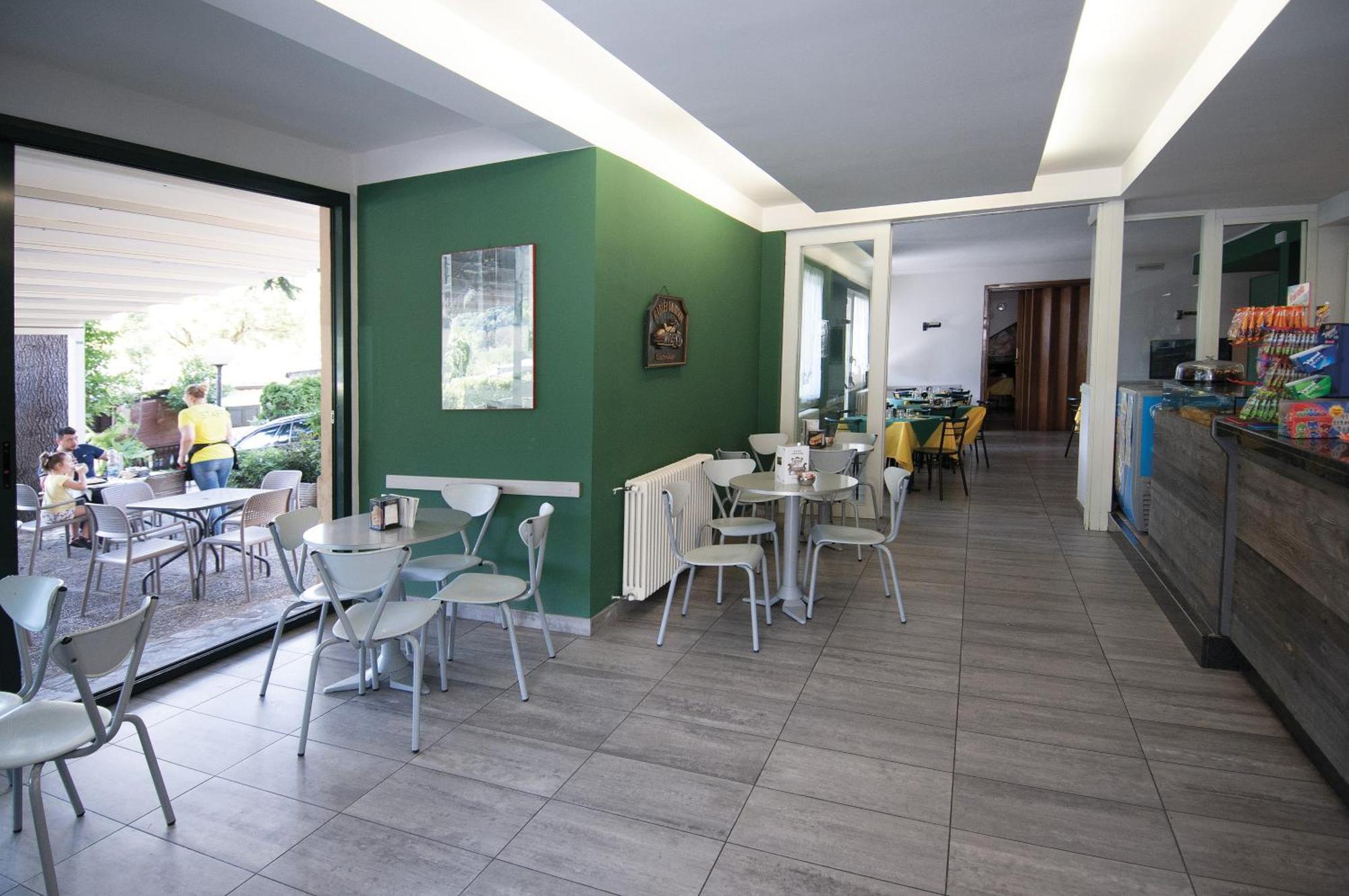 Green Village Accommodations Colico Exterior photo