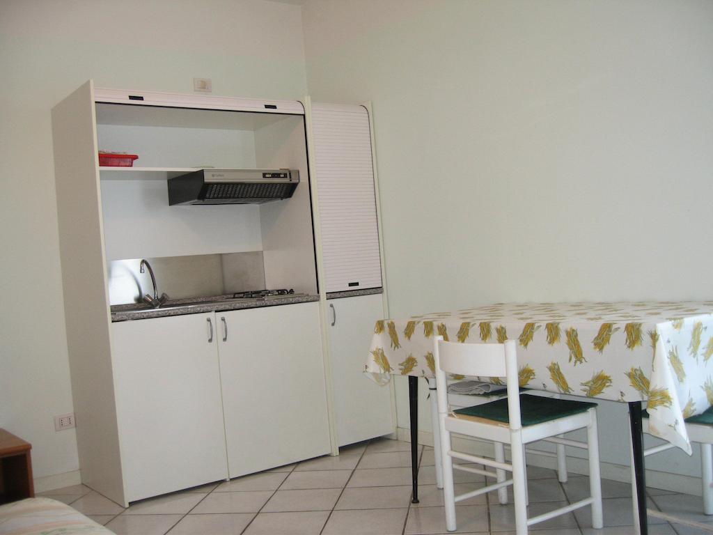 Green Village Accommodations Colico Room photo